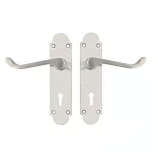 TSS Regent Scroll Lever Handle on Plate Door Furniture - Image 4